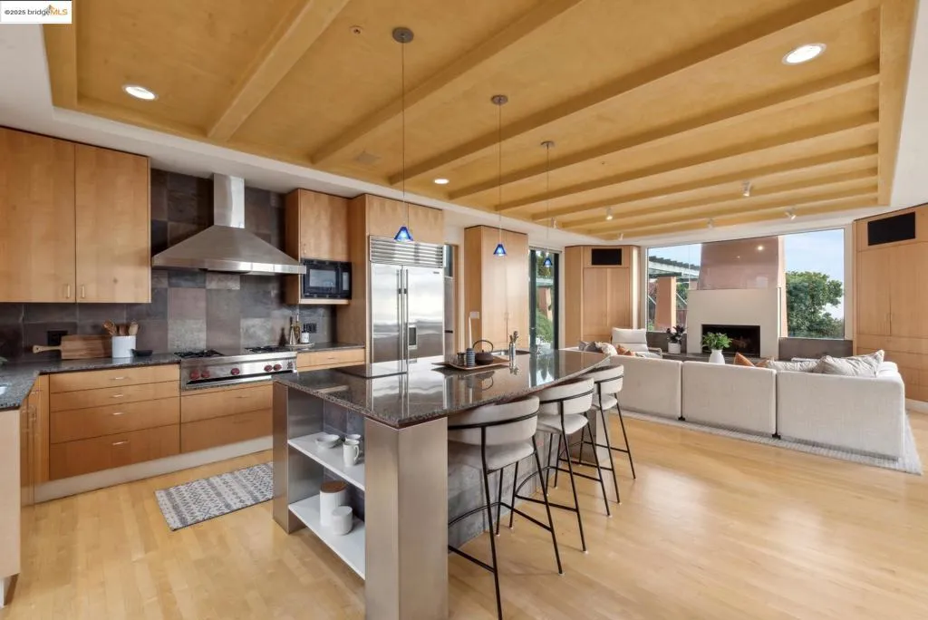 5 Woodside Way, Oakland, California 94611 home-pic-17