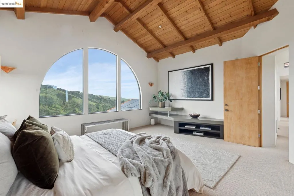 5 Woodside Way, Oakland, California 94611 home-pic-31
