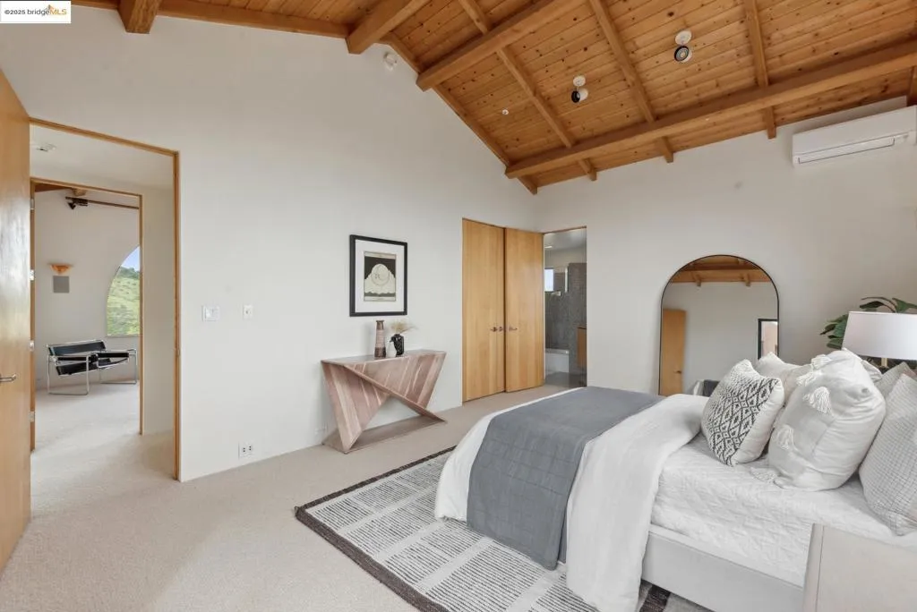 5 Woodside Way, Oakland, California 94611 home-pic-44