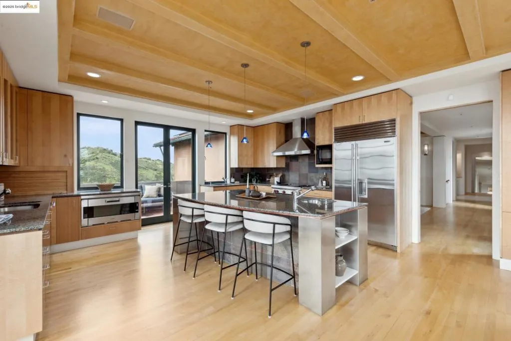 5 Woodside Way, Oakland, California 94611 home-pic-16