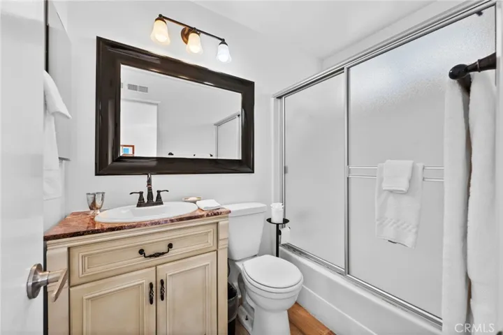 602 Marguerite Avenue, Corona Del Mar, California 92625