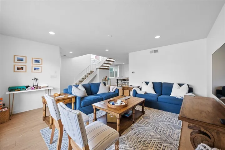 602 Marguerite Avenue, Corona Del Mar, California 92625