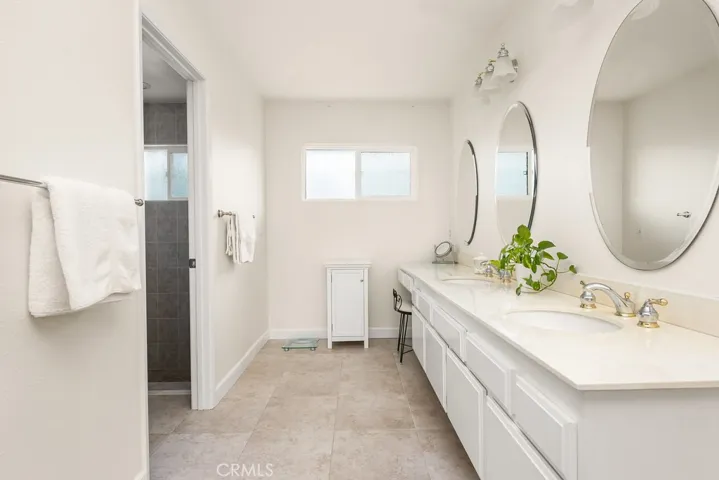 primary ensuite bath