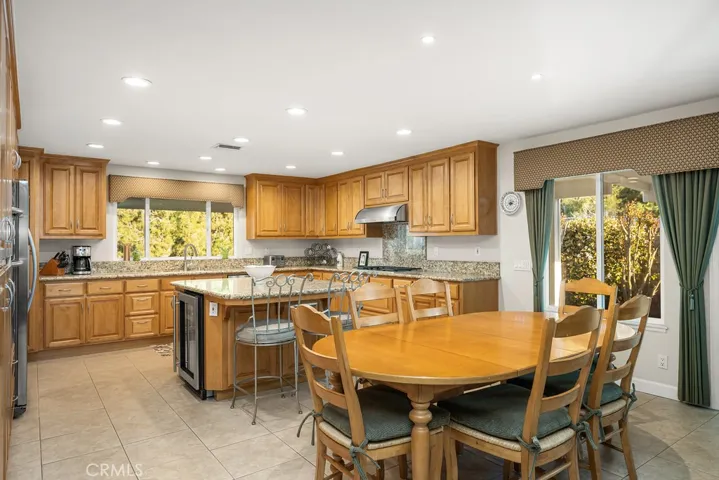 great kitchen
