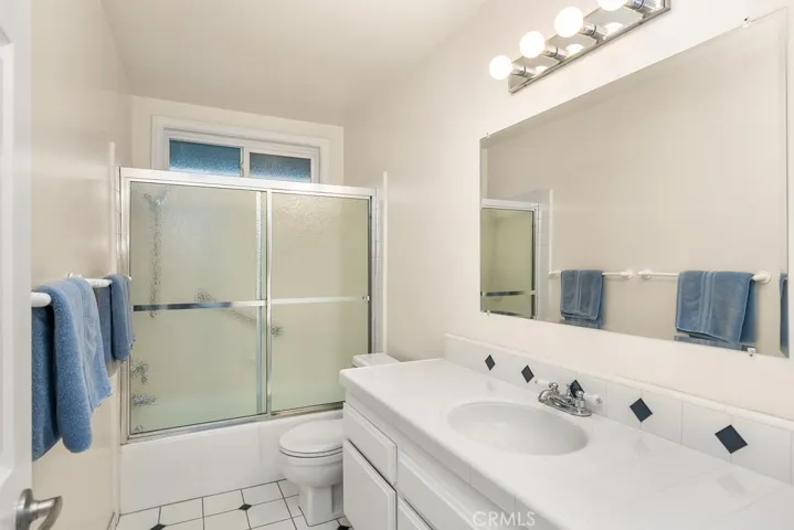 bathroom north wing
