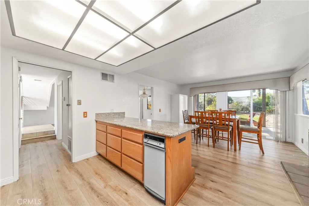 33 Edgebrook Drive, Phillips Ranch, California 91766 home-pic-10