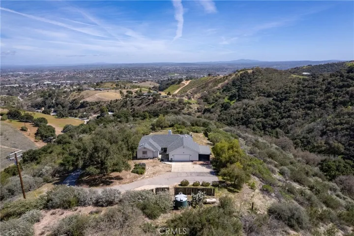 1475 Trager Canyon Road, Paso Robles, California 93446