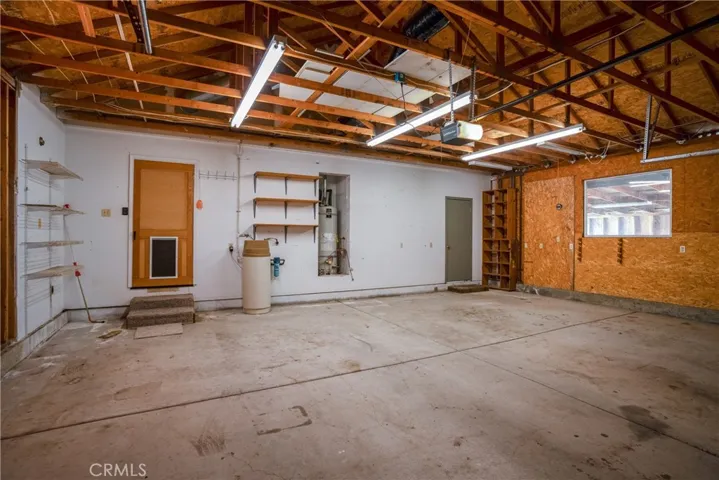 Large Garage~