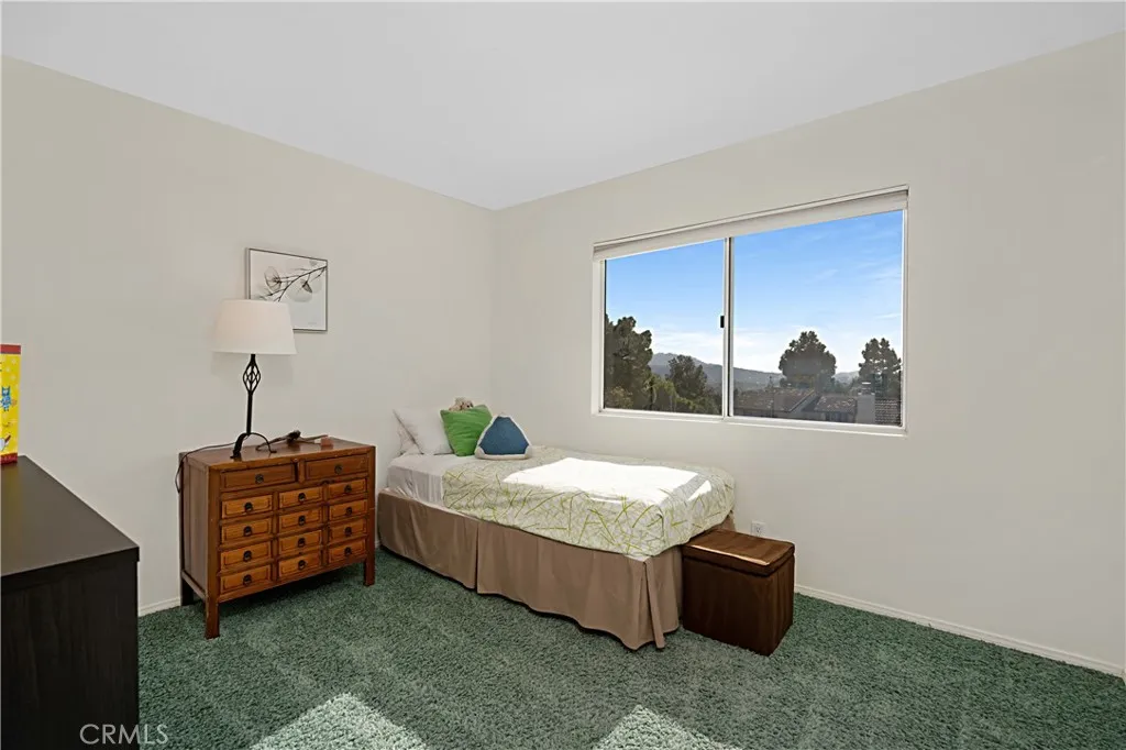 2332 Mccrea Road, Thousand Oaks, California 91362 home-pic-18