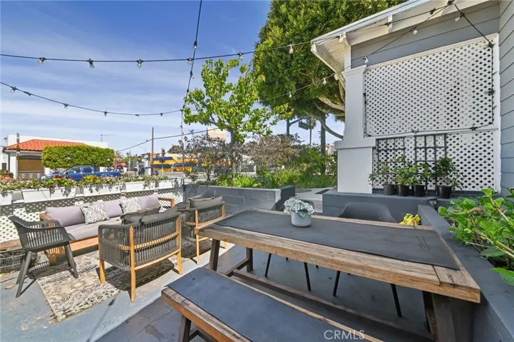 1107 S Pacific Coast, Redondo Beach, California 90277