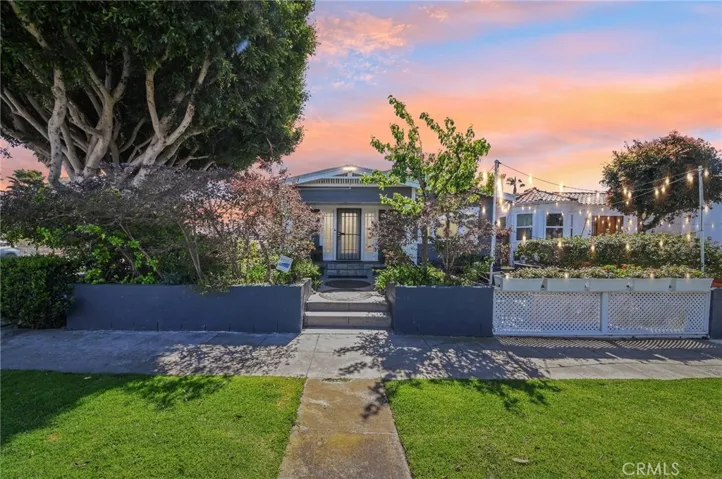 1107 S Pacific Coast, Redondo Beach, California 90277