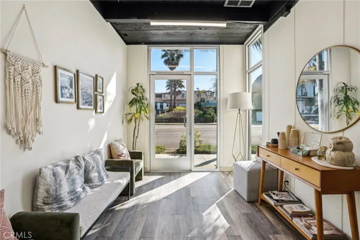 1107 S Pacific Coast, Redondo Beach, California 90277