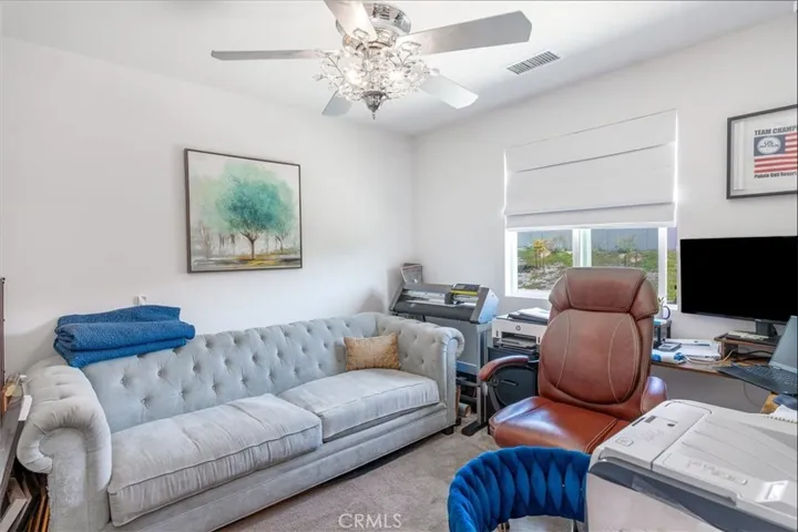 Upstairs bedroom2