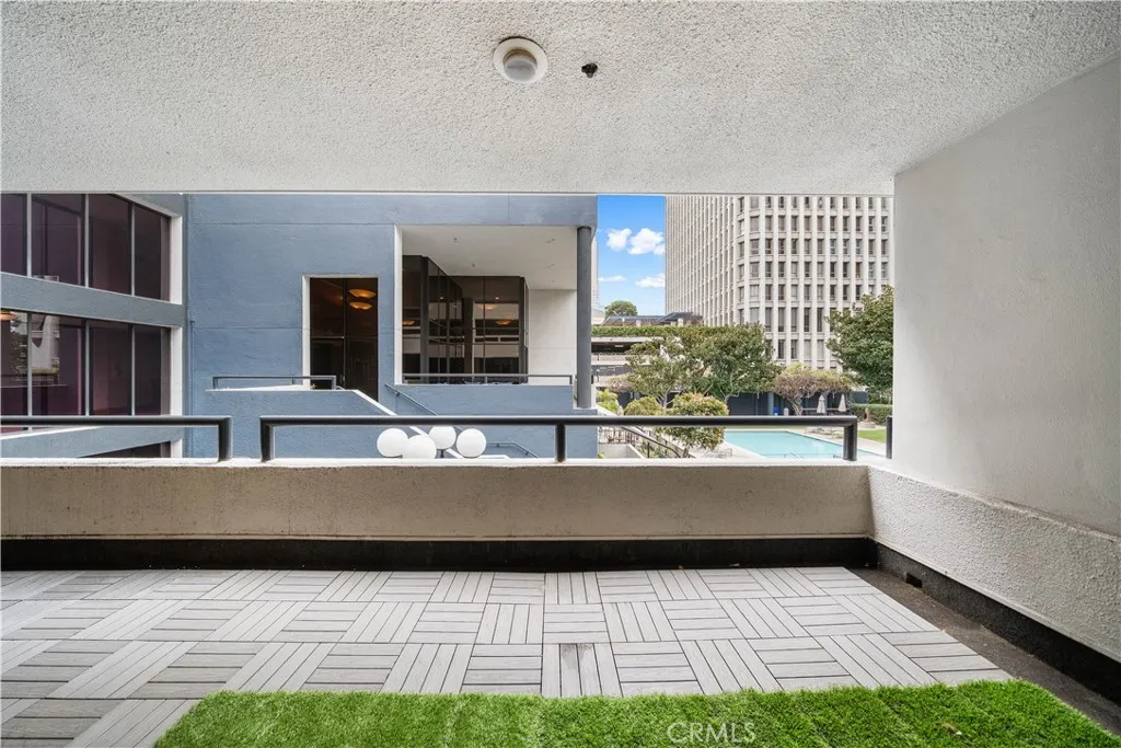 880 W 1st Street 309, Los Angeles, California 90012 home-pic-26