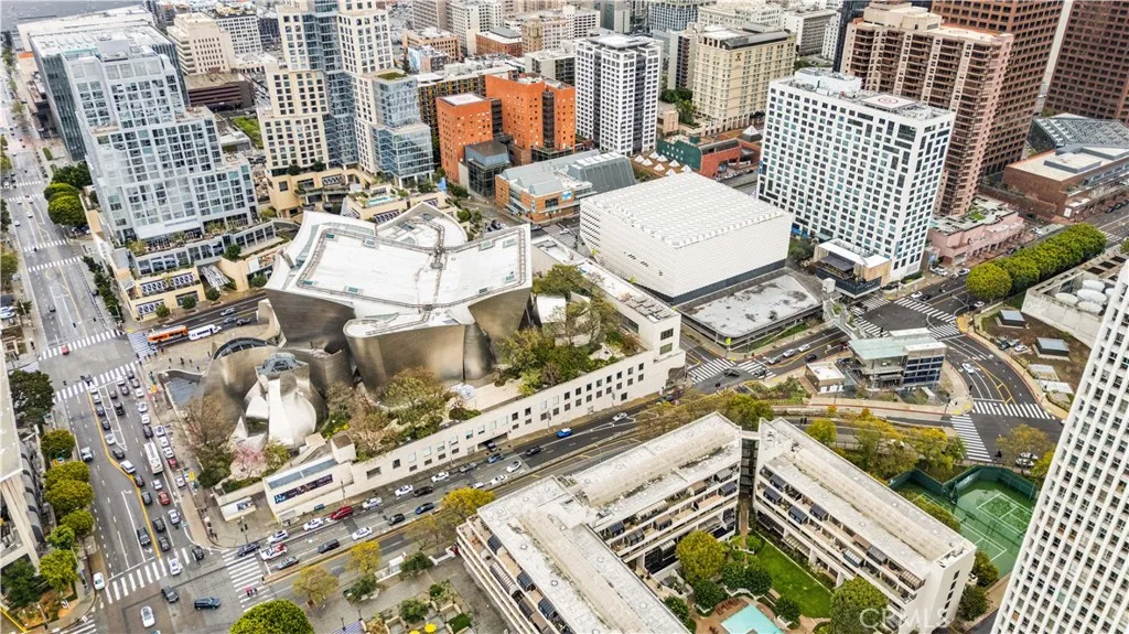 880 W 1st Street 309, Los Angeles, California 90012 home-pic-43