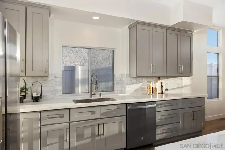 10784 Sunset Ridge Dr, San Diego, California 92131