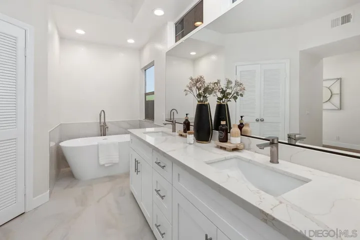 10784 Sunset Ridge Dr, San Diego, California 92131