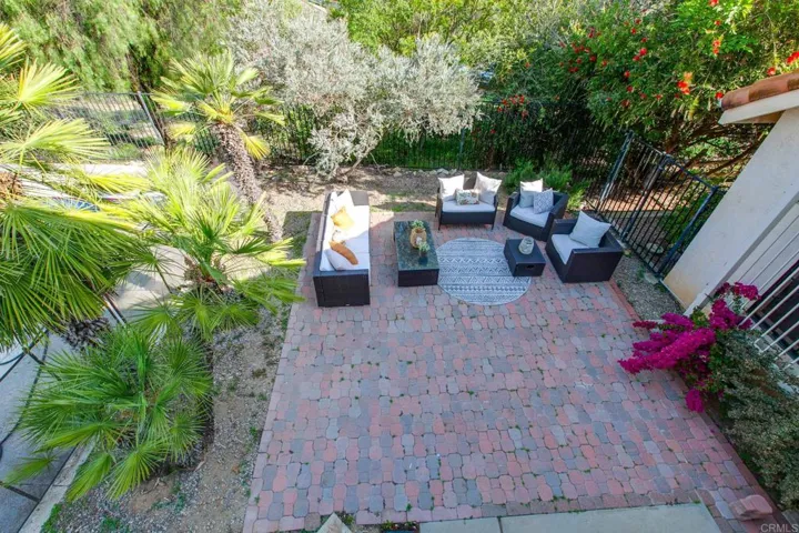 16898 Whispering Oaks Lane, Ramona, California 92065