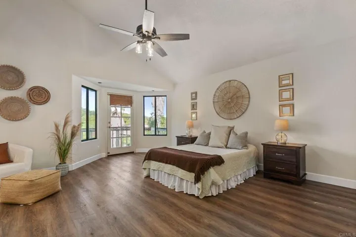 16898 Whispering Oaks Lane, Ramona, California 92065
