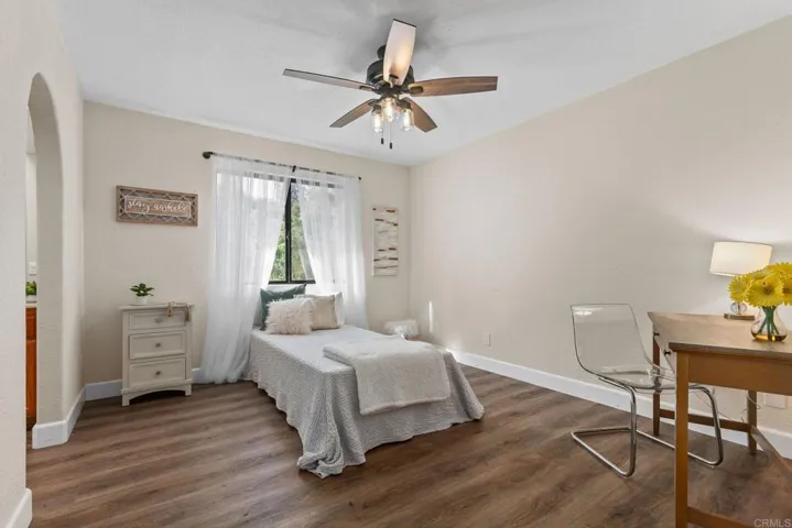 16898 Whispering Oaks Lane, Ramona, California 92065