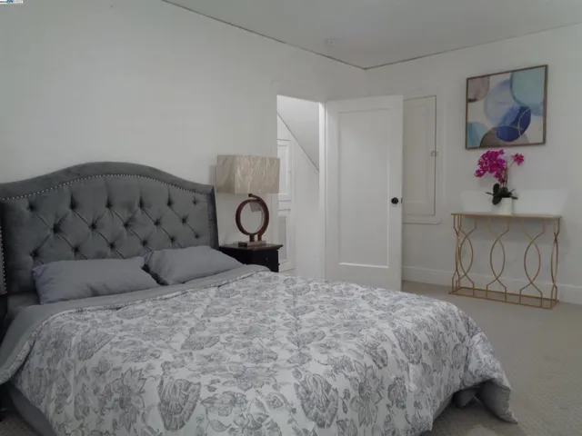 7345 Holly St, Oakland, California 94621