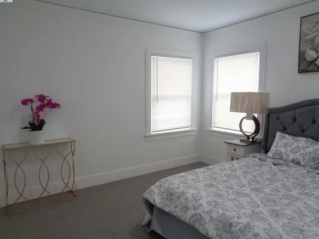 7345 Holly St, Oakland, California 94621
