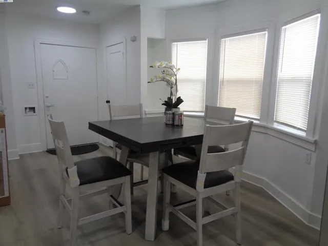 7345 Holly St, Oakland, California 94621