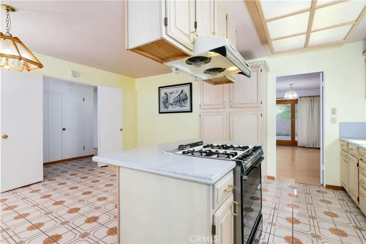 6551 Abbottswood Dr, Rancho Palos Verdes, California 90275