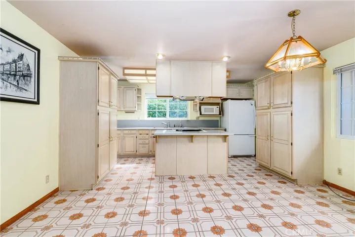 6551 Abbottswood Dr, Rancho Palos Verdes, California 90275