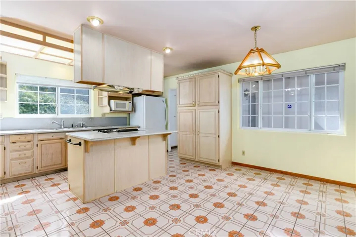 6551 Abbottswood Dr, Rancho Palos Verdes, California 90275