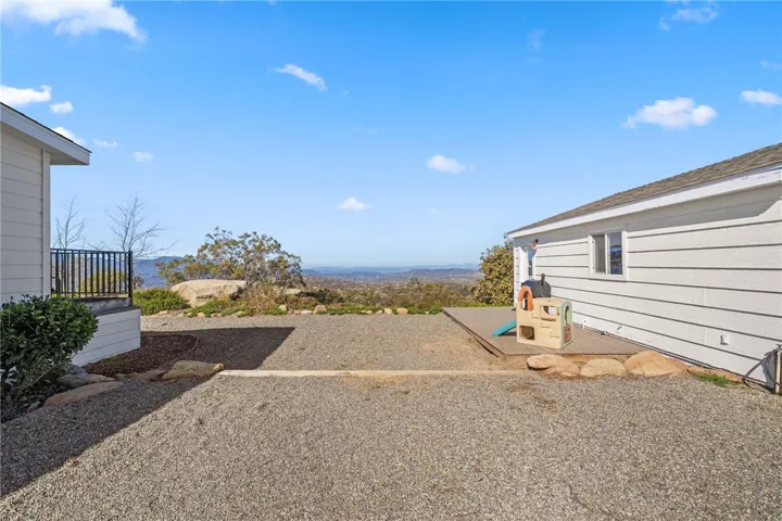 Breathe In The Fresh Air, Soak In The Starry Skies, And Experience The Ultimate Countryside Escape!
