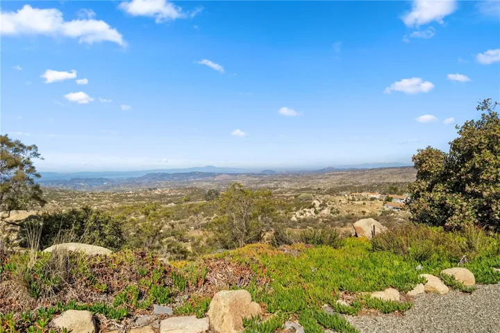 Breathe In The Fresh Air, Soak In The Starry Skies, And Experience The Ultimate Countryside Escape!

