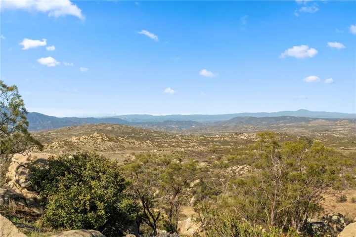 Breathe In The Fresh Air, Soak In The Starry Skies, And Experience The Ultimate Countryside Escape!
