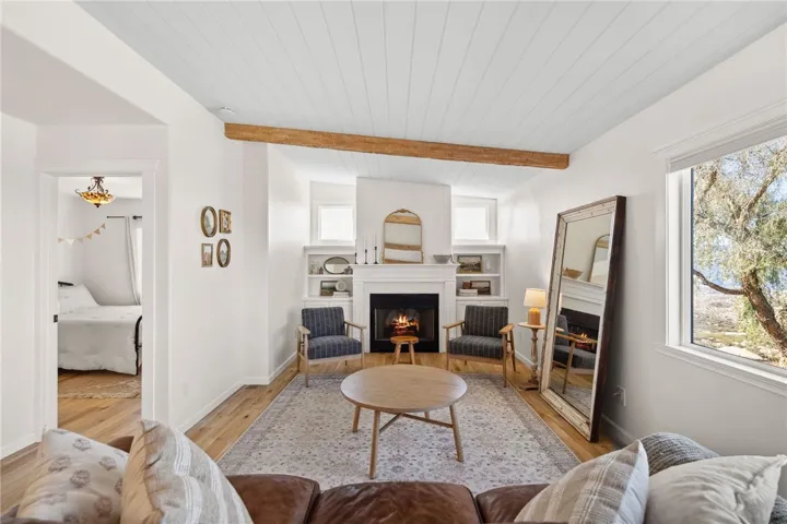 An Ambiance-Enhancing Fireplace