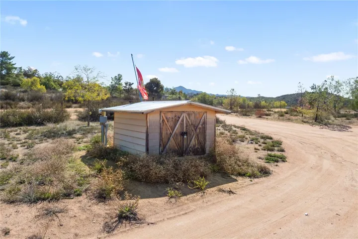 Shed