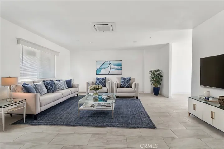 Living room Virtually Staged