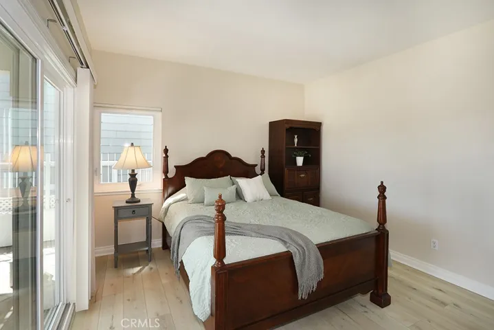 2nd downstairs bedroom