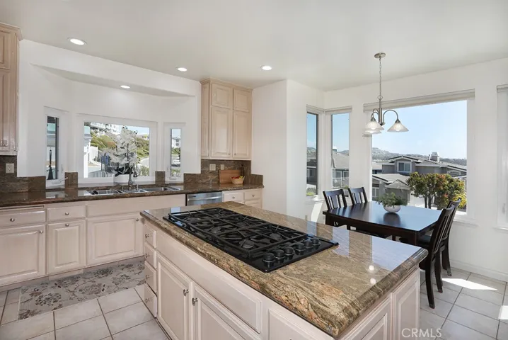 Kitchen island with 6 burner range