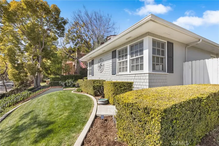 325 W Brookdale Place, Fullerton, California 92832