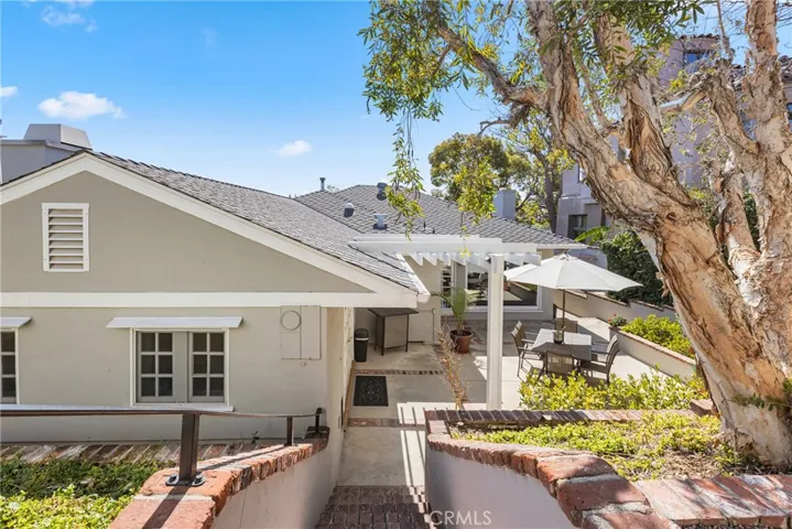 325 W Brookdale Place, Fullerton, California 92832