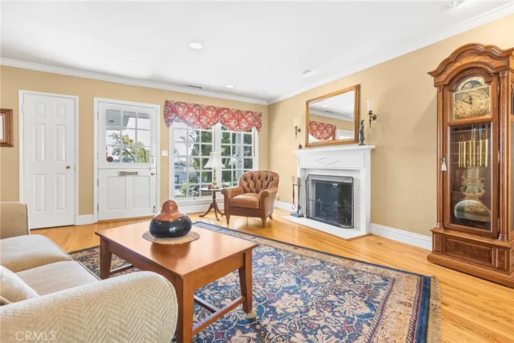 325 W Brookdale Place, Fullerton, California 92832