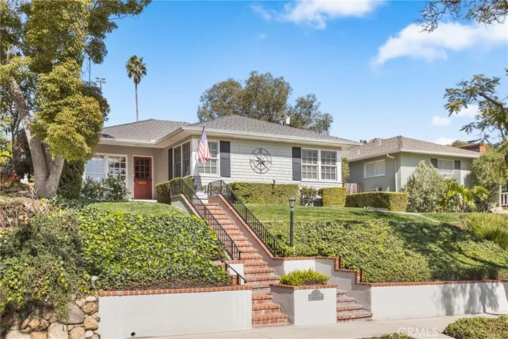 325 W Brookdale Place, Fullerton, California 92832