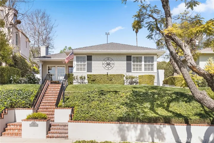 325 W Brookdale Place, Fullerton, California 92832
