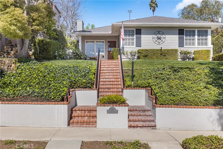 325 W Brookdale Place, Fullerton, California 92832