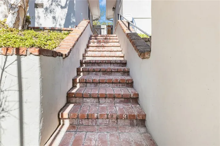 325 W Brookdale Place, Fullerton, California 92832