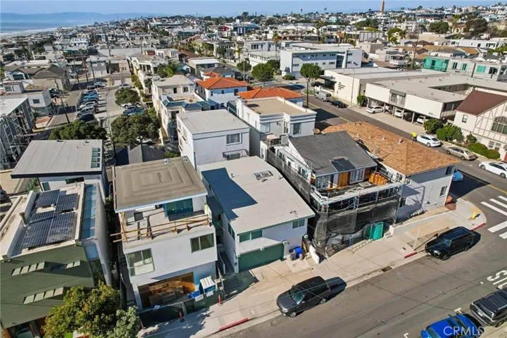 225 9th Street, Manhattan Beach, California 90266
