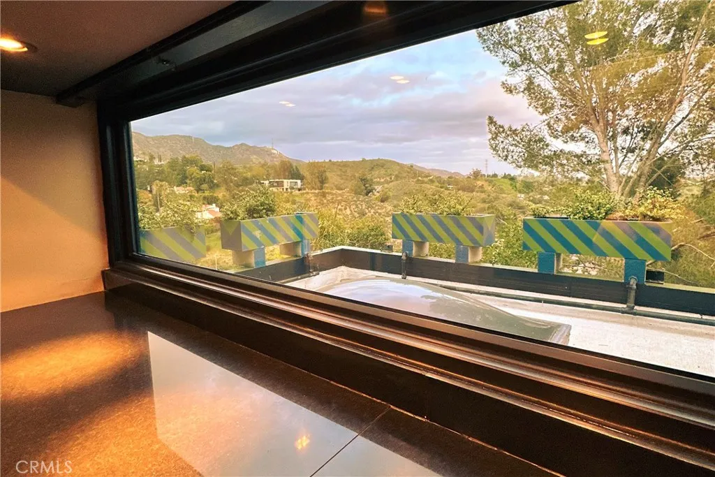 6907 Treasure Trail, Hollywood Hills, California 90068 home-pic-34