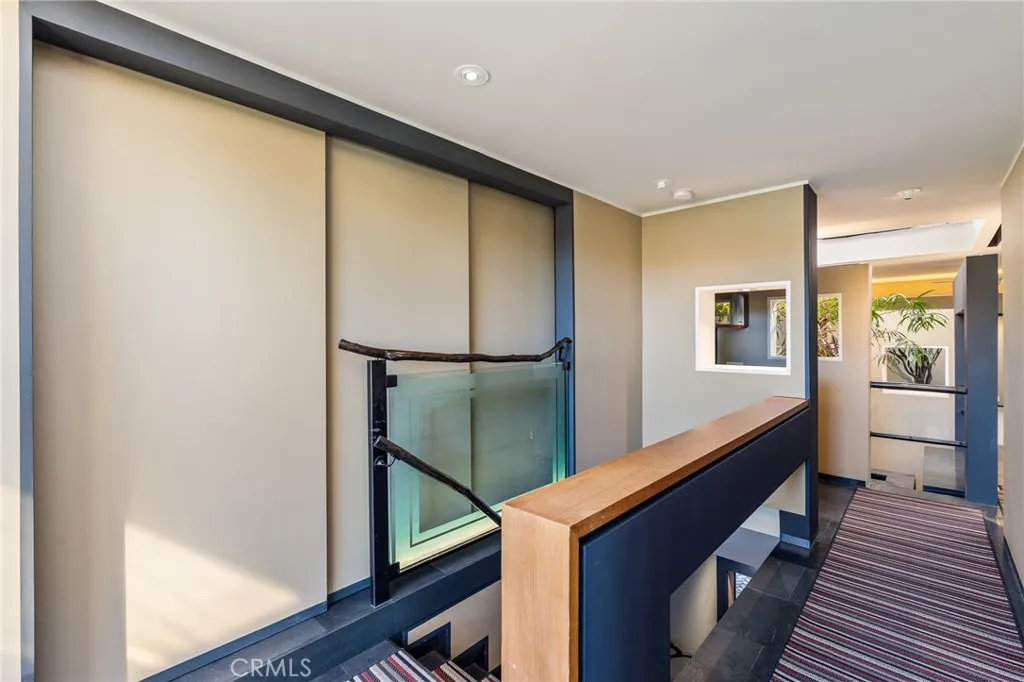 6907 Treasure Trail, Hollywood Hills, California 90068 home-pic-23