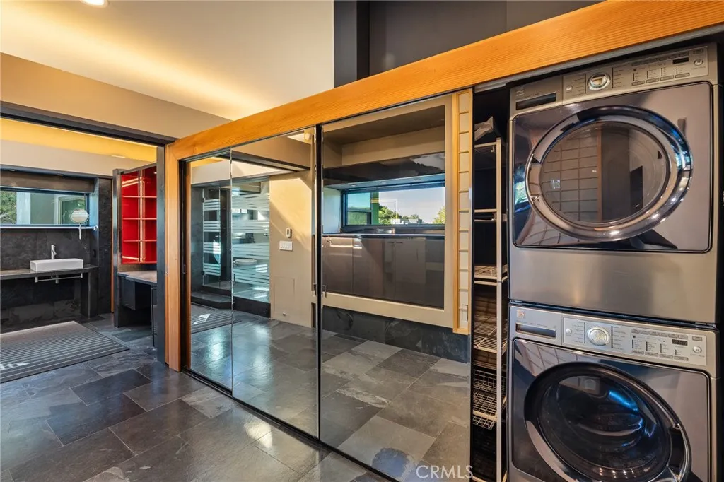 6907 Treasure Trail, Hollywood Hills, California 90068 home-pic-32