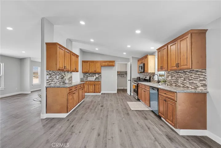 36090 Old Woman Springs Road, Lucerne Valley, California 92356